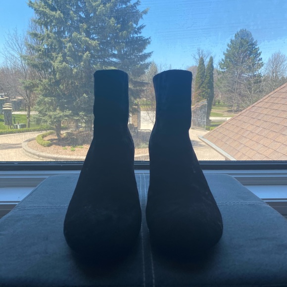 Black rag & bone Drea booties with clear heel - Picture 4 of 5